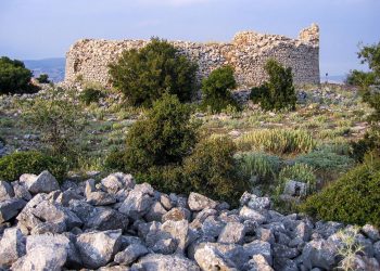 Στρογγυλόκαστρο Δομοκού